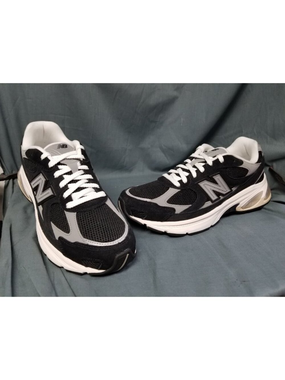New Balance U2010V1 Black Grey Sneakers U2010892 Men's Size 8.5 NEW NO BOX!